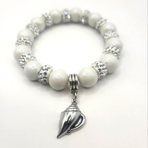 Jewelry - White Shell Bracelet